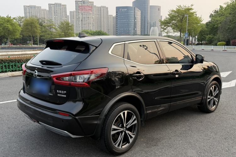 Used Nissan Qashqai 2019 2.0L CVT Luxury Edition Exterior 6