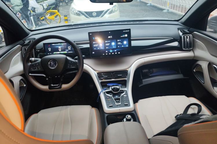 Used BYD Song Pro New Energy 2024 HONOR Edition DM-i 110KM Beyond Model
