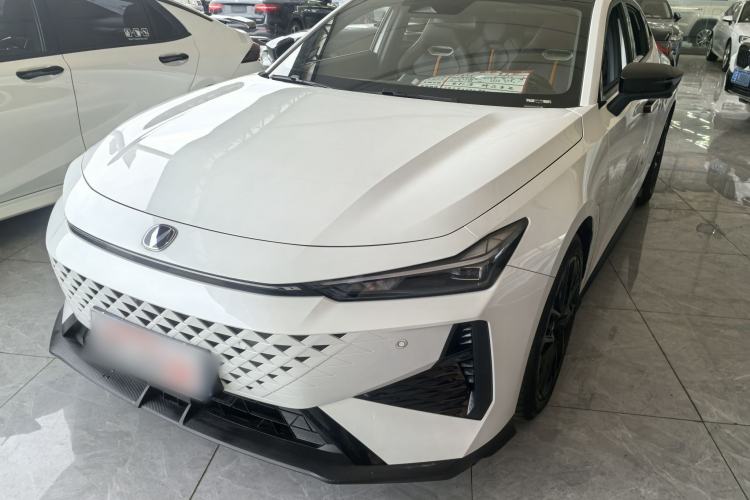 Used CHANGAN UNI-V 2024 1.5T Prestige Edition Exterior 3