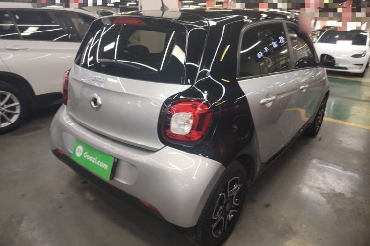 Used smart forfour 2016 0.9T 66 kW Pioneer Edition