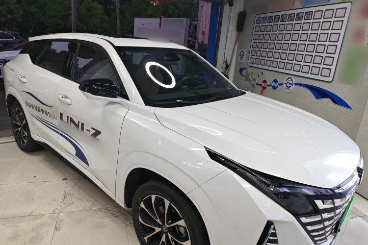 Used CHANGAN UNI-Z New Energy 2024 Blue Whale Smart Electric iDD 125km Beyond Edition Front Right 45 Deg