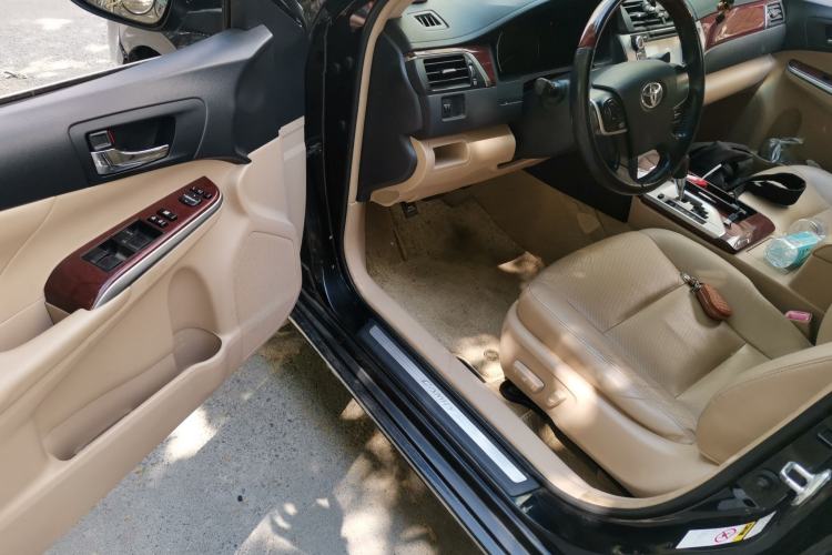 Used Toyota Camry 2013 2.0G Comfort Edition
