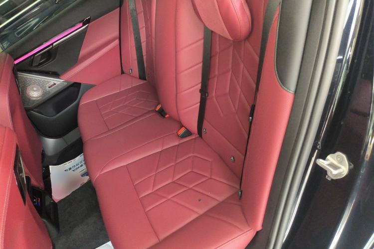 Used BMW 5 Series 2025 525Li M Sport Package Left Rear Seat