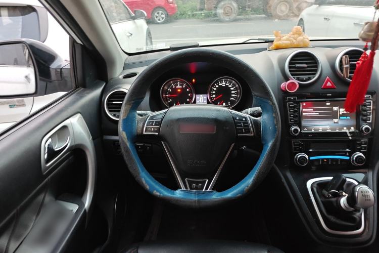 Used Haval H6 2015 Upgraded Model 1.5T Manual Two-Wheel Drive Elite Version Steering Wheel