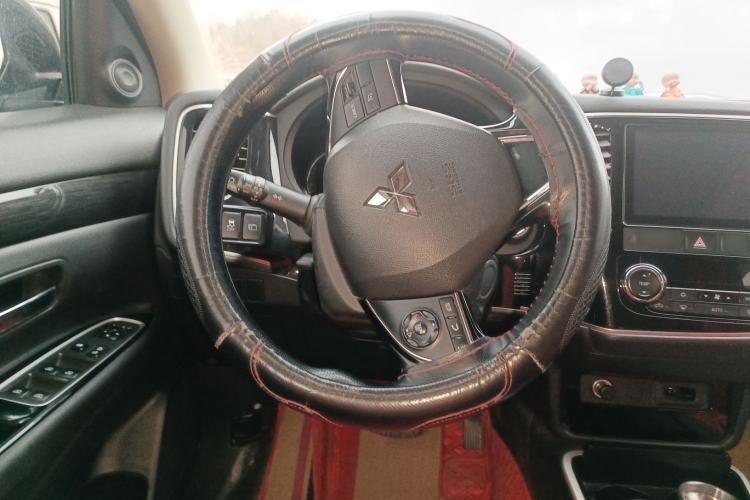 Used Mitsubishi Outlander 2020 2.0L Two-Wheel Drive Enjoyment Version 5 Seats
