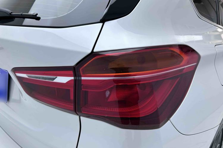 Used BMW X1 2018 xDrive20Li Luxury Edition
