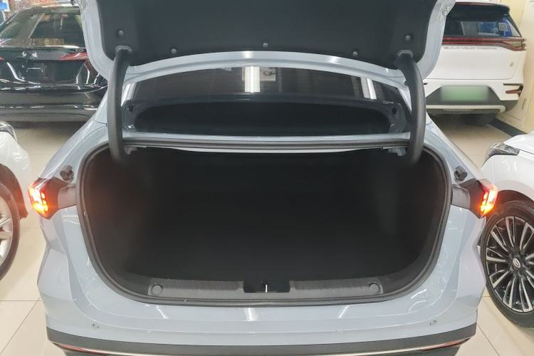 Used Geely Galaxy L6 2025 EM-i 140km Explorer+ Edition