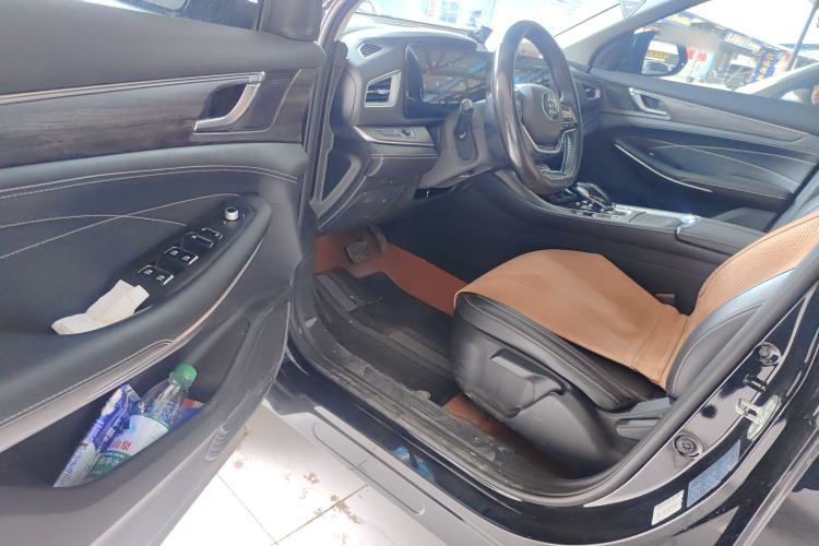 Used Landian E5 2023 1.5L DE-i 100KM Comfort Edition 7-Seater