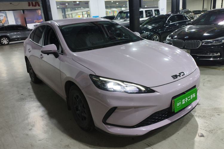 Used BYD Seal 05 DM-i 2025 DM-i Smart Drive 55KM Luxury Model Front Right 45 Deg