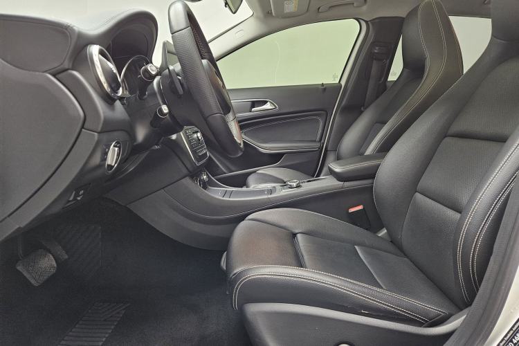 Used Mercedes-Benz GLA 2016 GLA 200 Fashion Model Interior 3