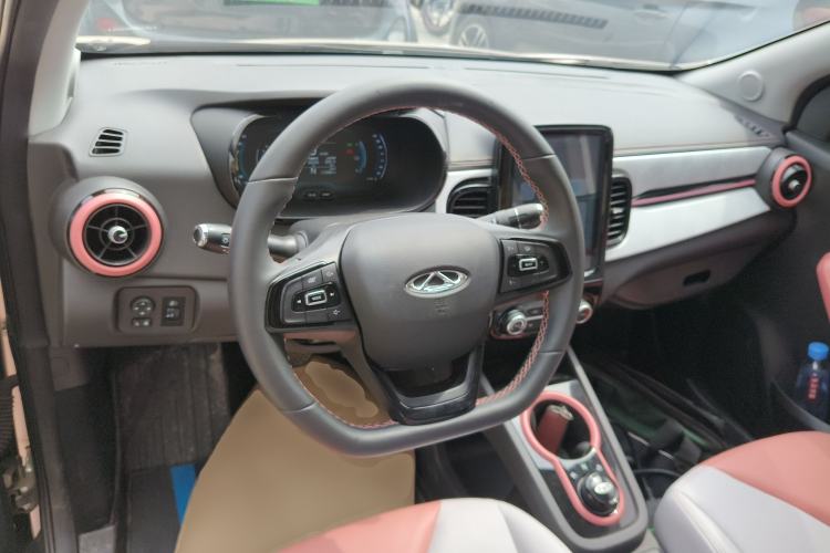 Used Chery QQ Little Ant 2022 Revised Version Sweet Pink Edition Half-Sugar Version Lithium Iron Phosphate 30.7 kWh 30 kW 301 km