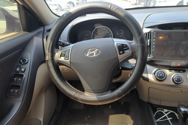 Used Hyundai Celesta 2015 1.6L Automatic Comfort Model
