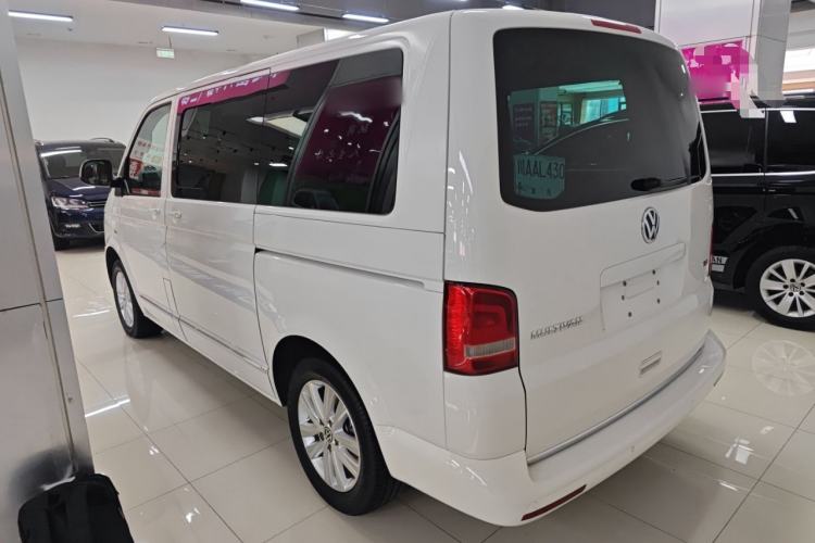 Used Volkswagen Multivan 2012 2.0 TSI Two-Wheel-Drive Luxury Edition