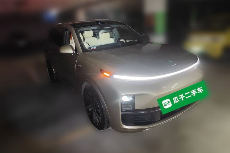 Used Li Auto L9 2023 Pro Model Front Right 45 Deg