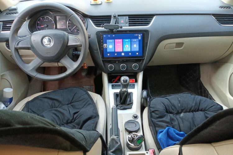 Used Skoda Octavia 2015 1.6L Manual Yijie Edition
