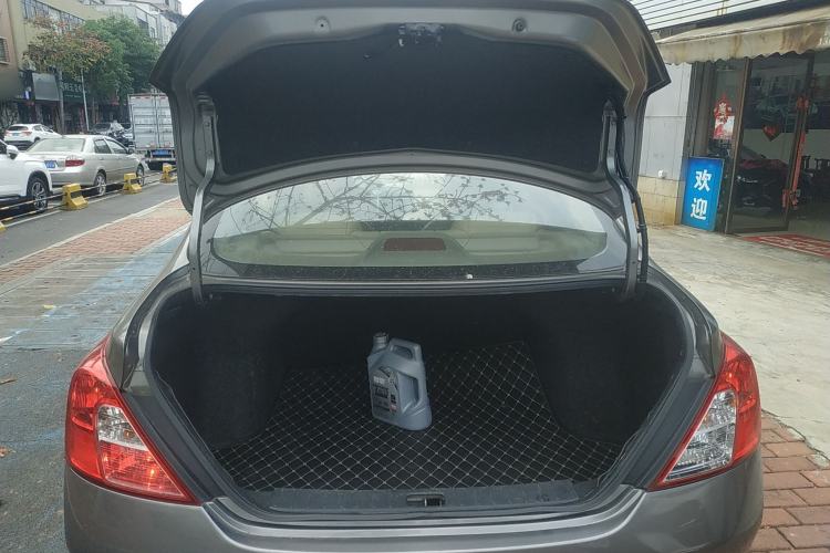 Used Nissan Sunny 2011 1.5XE CVT Comfort Edition Trunk