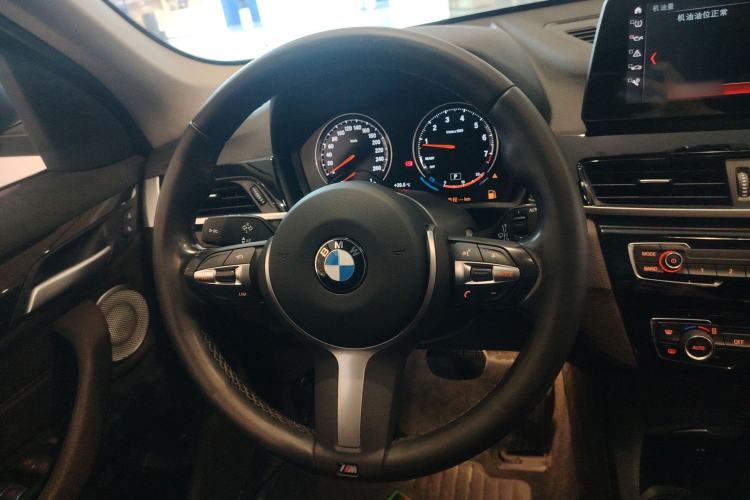 Used BMW X1 2022 sDrive25Li Leading Model Steering Wheel