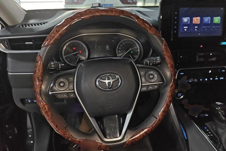 Used Toyota Harrier 2022 2.0L CVT Two-Wheel Drive Luxury Edition
