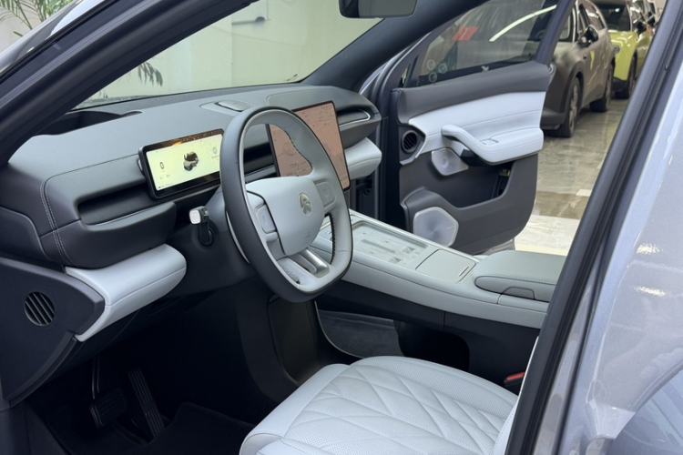 Used Nio ES6 2025 75 kWh
