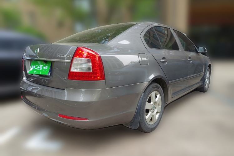 Used Skoda Octavia 2012 1.6L Manual Yijun Edition
