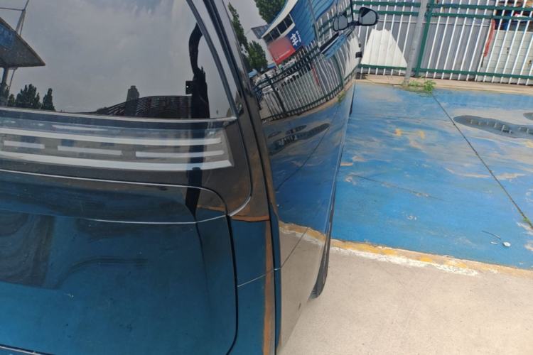 Used Li Auto MEGA 2024 Ultra Model