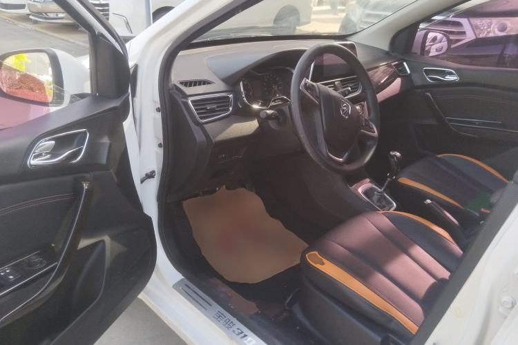 Used Baojun 310 2016 1.2L Manual Luxury Model