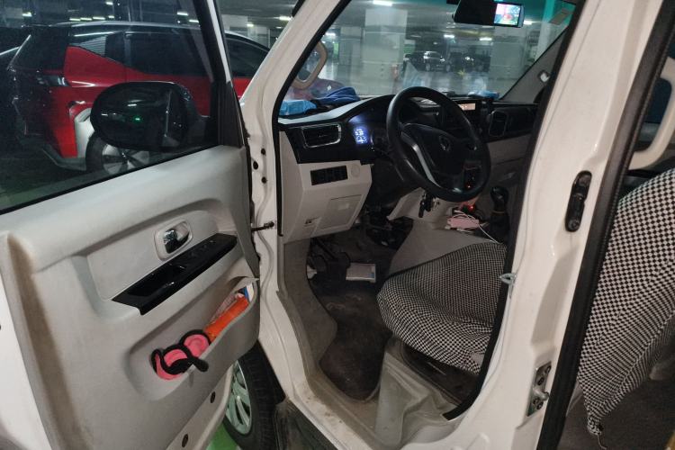 Used Jinbei New Hiace S 2019 1.5L Van Business Edition China VI SWC15M Driver Seat