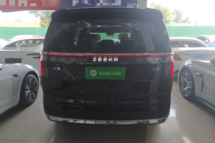 Used Zeekr 009 2024 7-Seater Aisle Version 108 kWh