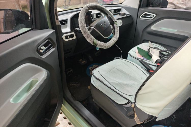 Used Wuling Hongguang MINIEV 2021 Macaron Premium Model – Lithium Iron Phosphate Driver Seat