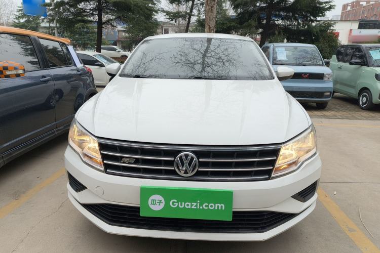 Used Volkswagen Jetta 2017 1.5L Manual Fashion Edition