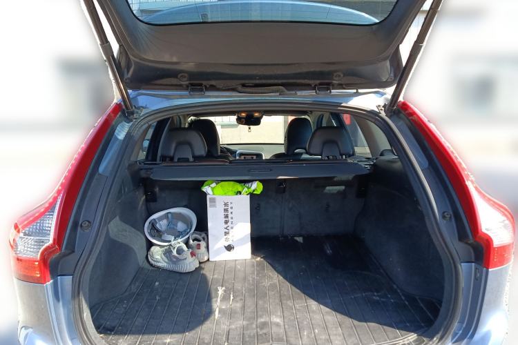 Used Volvo XC60 2017 T5 AWD Smart Upgrade Edition
