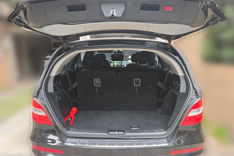 Used Mercedes-Benz R-Class 2014 R 320 4MATIC Business Model