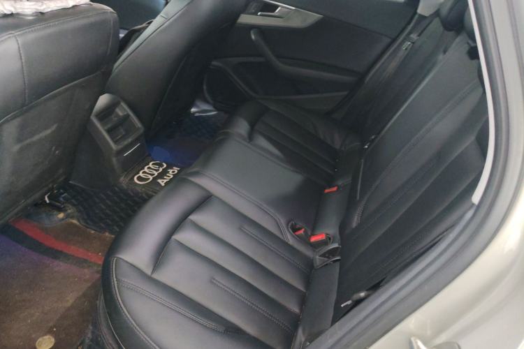Used Audi A4L 2019 40 TFSI Ambition China VI Left Rear Seat