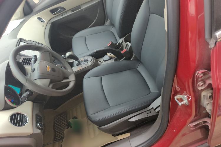 Used Chevrolet Cruze 2015 1.5L Classic SE AT Left Front Seat