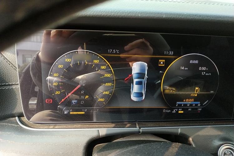 Used Mercedes-Benz E-Class 2017 E 300 L Sporty and Stylish Model