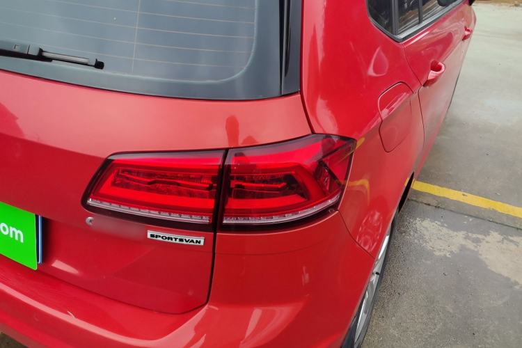 Used Volkswagen Golf Sportsvan 2016 1.6L Automatic Comfort Model Exterior 1