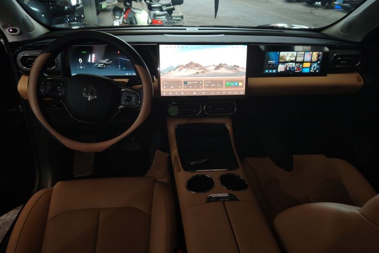 Used Leapmotor C11 2024 All-Electric 580 Luxury Edition
