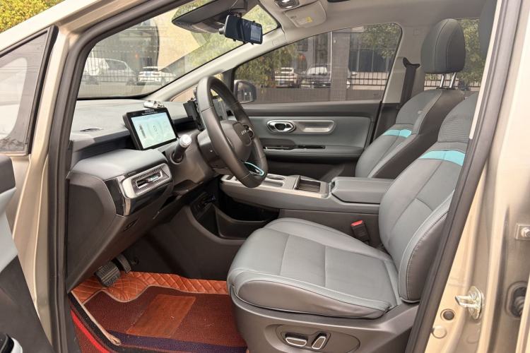 Used AION Y 2023 Younger Star Edition