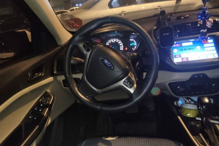 Used Ford Escort 2017 Happiness Edition 1.5L Automatic Fashion Version
