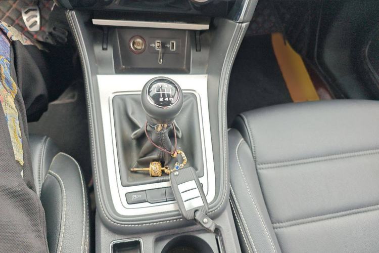 Used MG 6 2017 20T Manual Luxury Smart Connect Version China V Standard