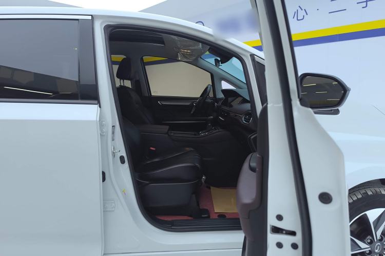 Used GAC Trumpchi M6 2021 PRO 270T Automatic Luxury Edition