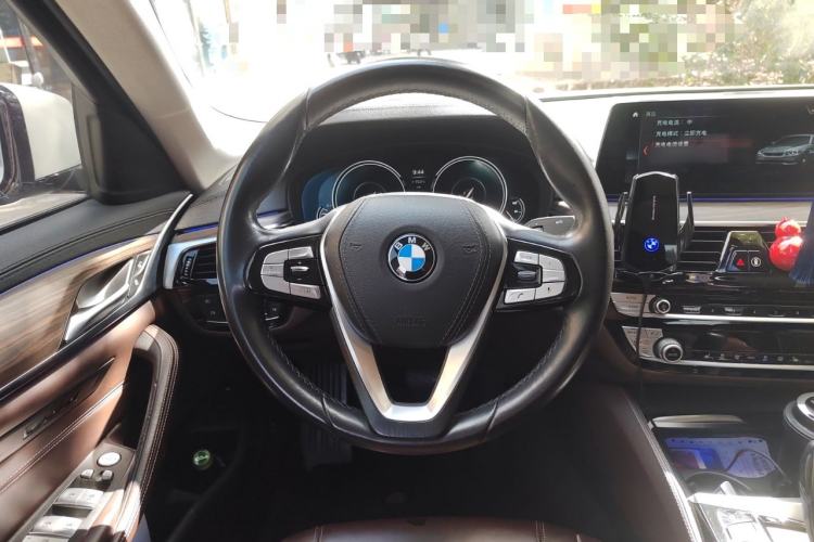Used BMW 5 Series New Energy 2018 530Le Luxury Package Steering Wheel
