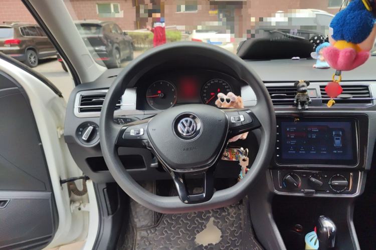 Used Volkswagen Santana 2016 1.6L Automatic Comfort Edition Steering Wheel