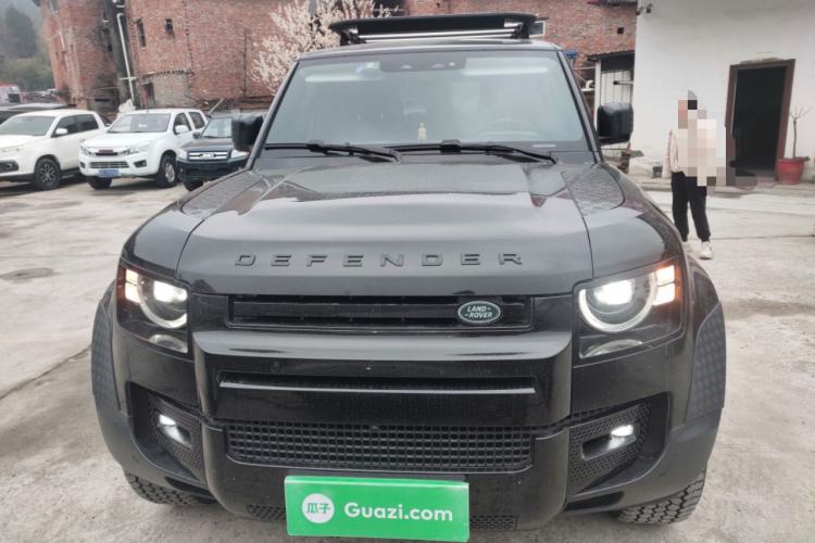Used Land Rover Defender 2022 110 P400 Dark Edition
