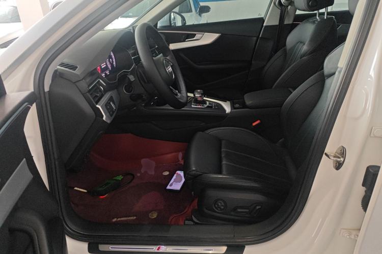 Used Audi A4L 2020 40 TFSI Luxury Dynamic Model
