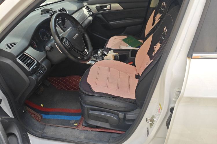 Used Haval H2 2018 Chuanxiang Edition 1.5T Dual-Clutch Two-Wheel Drive Fashion Model China V Standard Left Front Seat