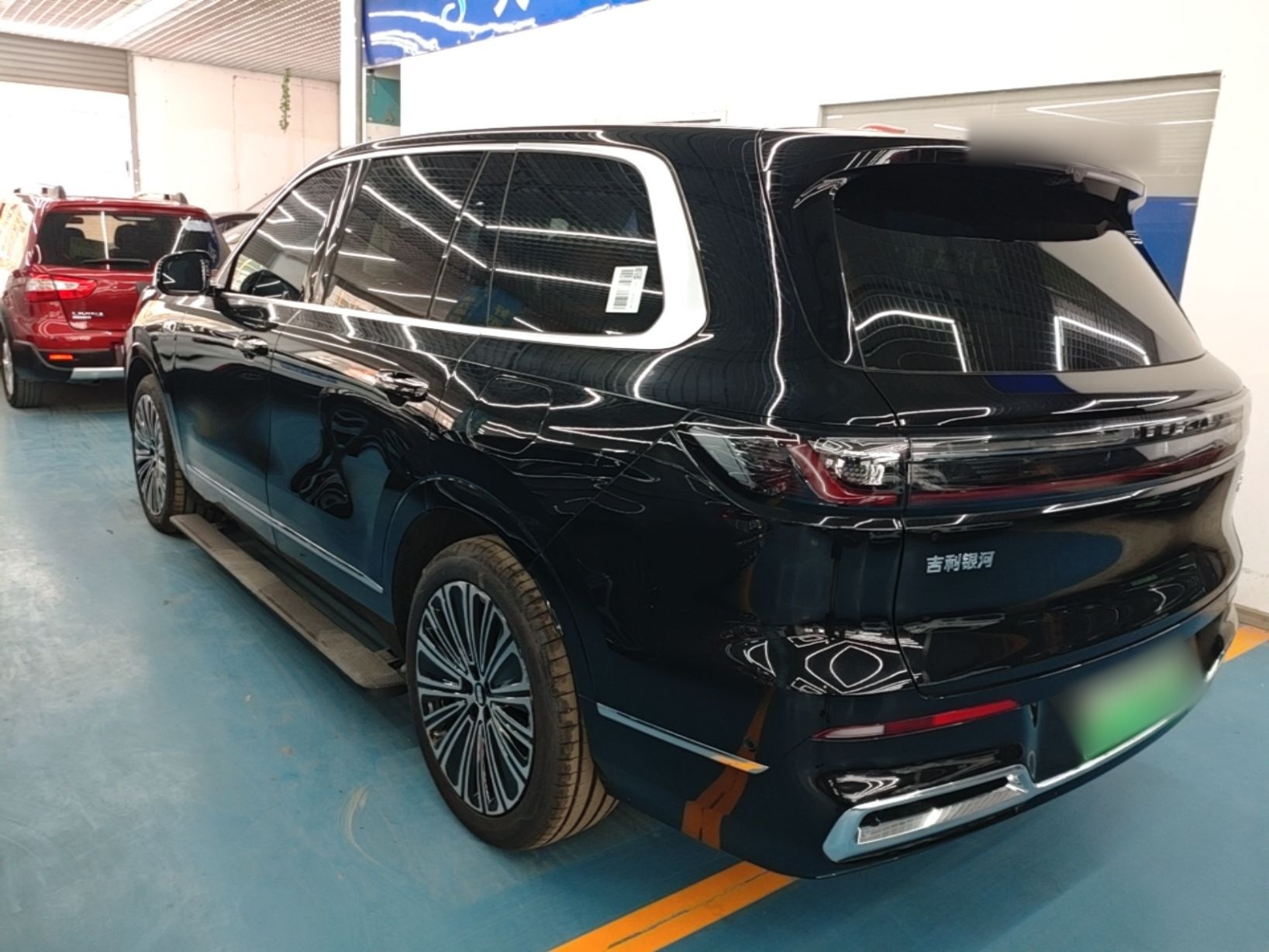 Geely Galaxy M9 2025 Model 210km Four-Wheel-Drive Leading Edition — снимка 4