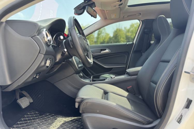 Used Mercedes-Benz GLA 2018 GLA 200 Fashion Model Interior 3