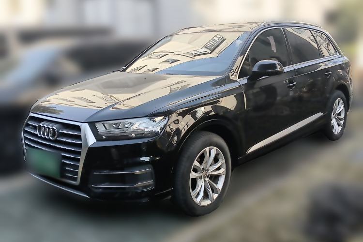 Used Audi Q7 2018 40 TFSI Comfort Model