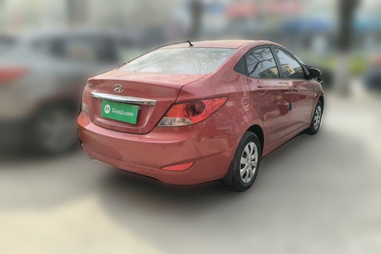 Used Hyundai Verna (older generation) 2010 Sedan 1.4L Manual Comfort GS Rear Right 45 Deg